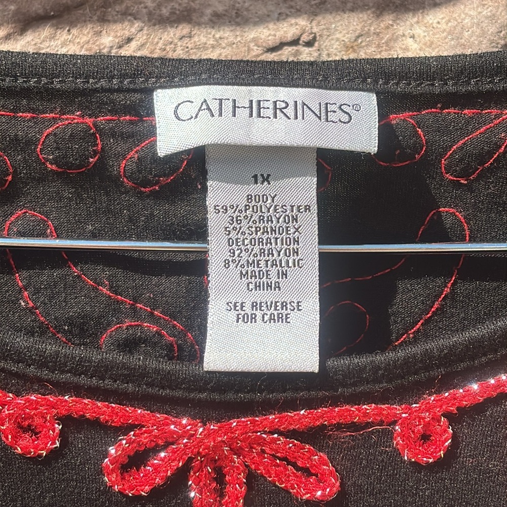 Catherines Embroidered Top Black Red 3/4 Sleeves Artsy Tunic Size 1X Boho - Picture 3 of 8